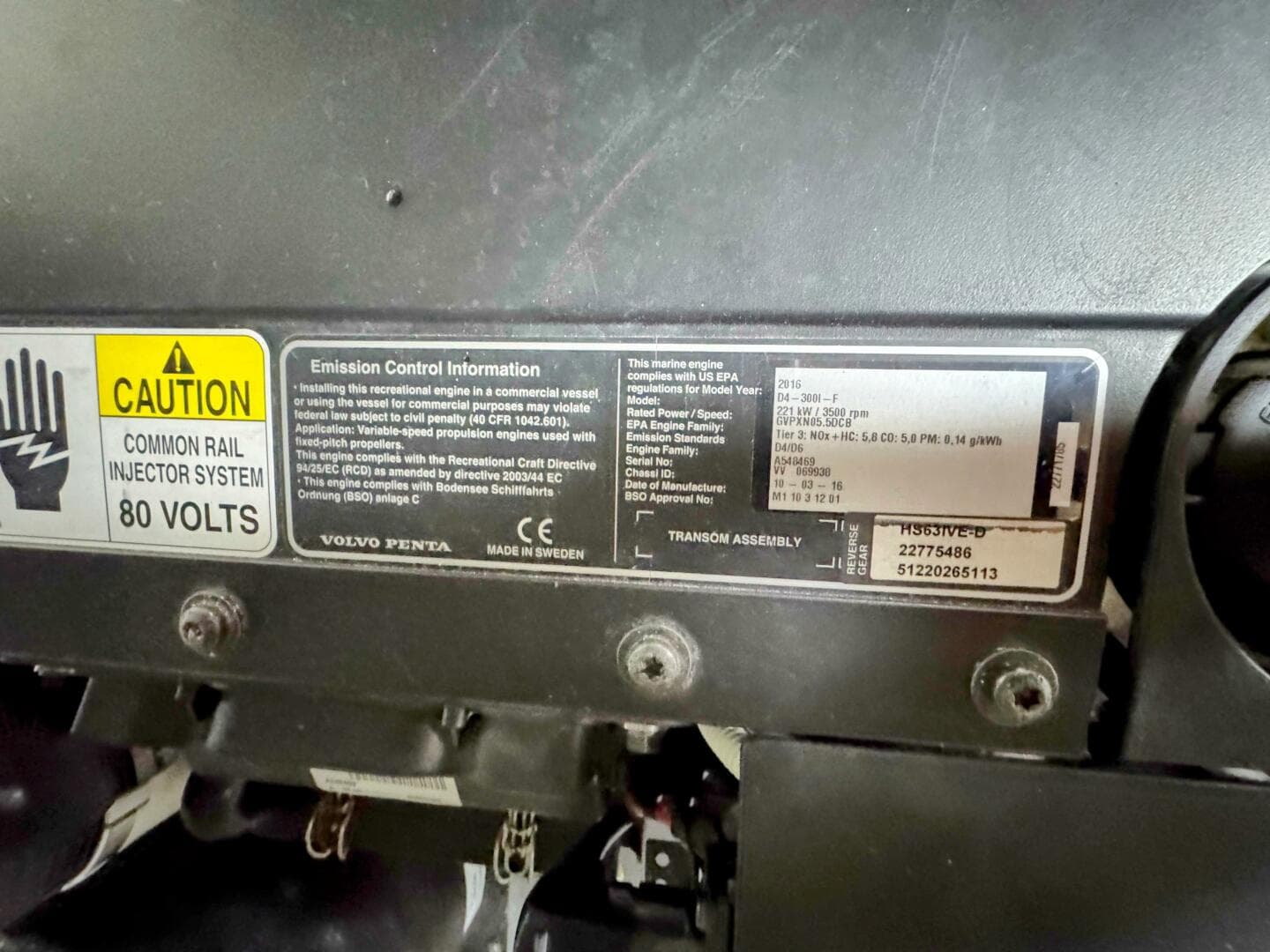 2017 Carver C37 — photo 79