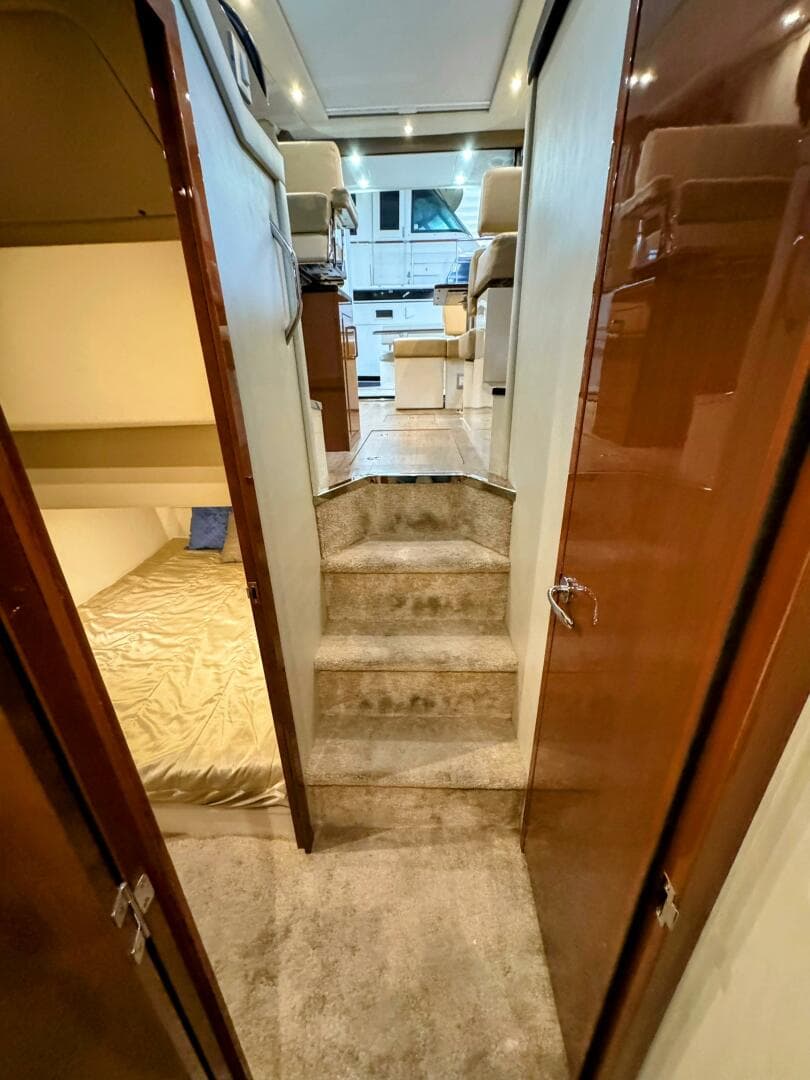 2017 Carver C37 — photo 50