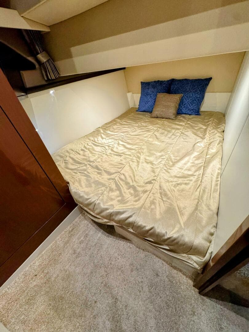 2017 Carver C37 — photo 51