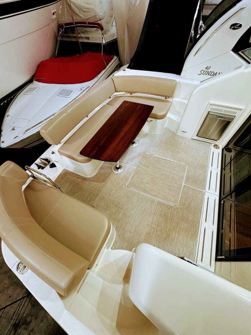 2017 Carver C37 — photo 18