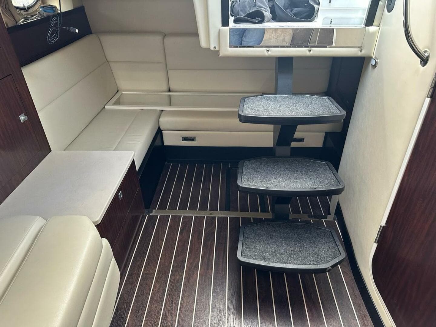 2017 Monterey 335S — photo 8