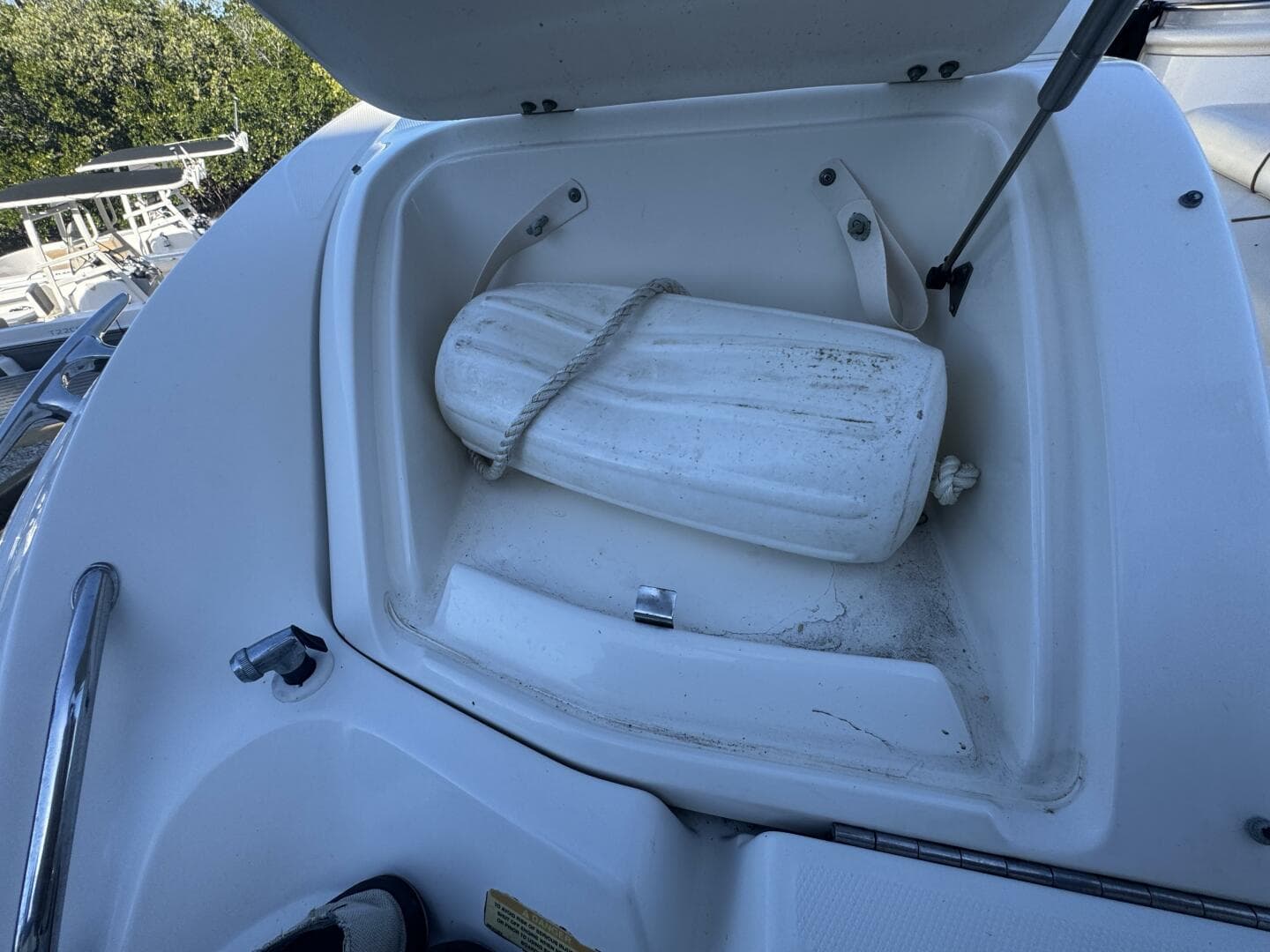 2002 Sea Ray 290 Bowrider — photo 35