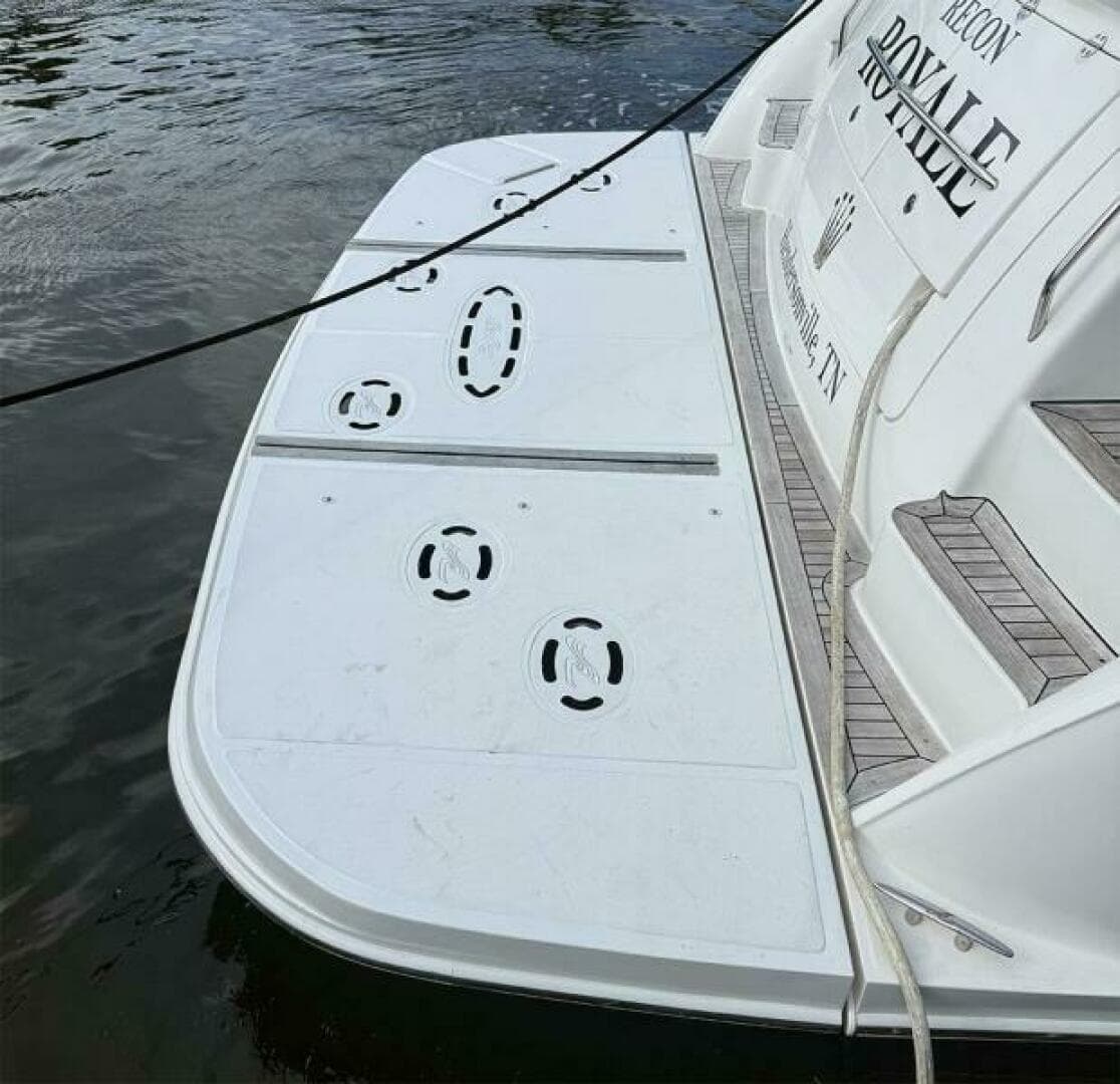 2012 Sea Ray 610 Sundancer — photo 11