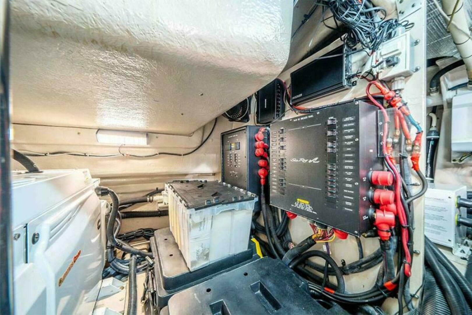 2012 Sea Ray 610 Sundancer — photo 52