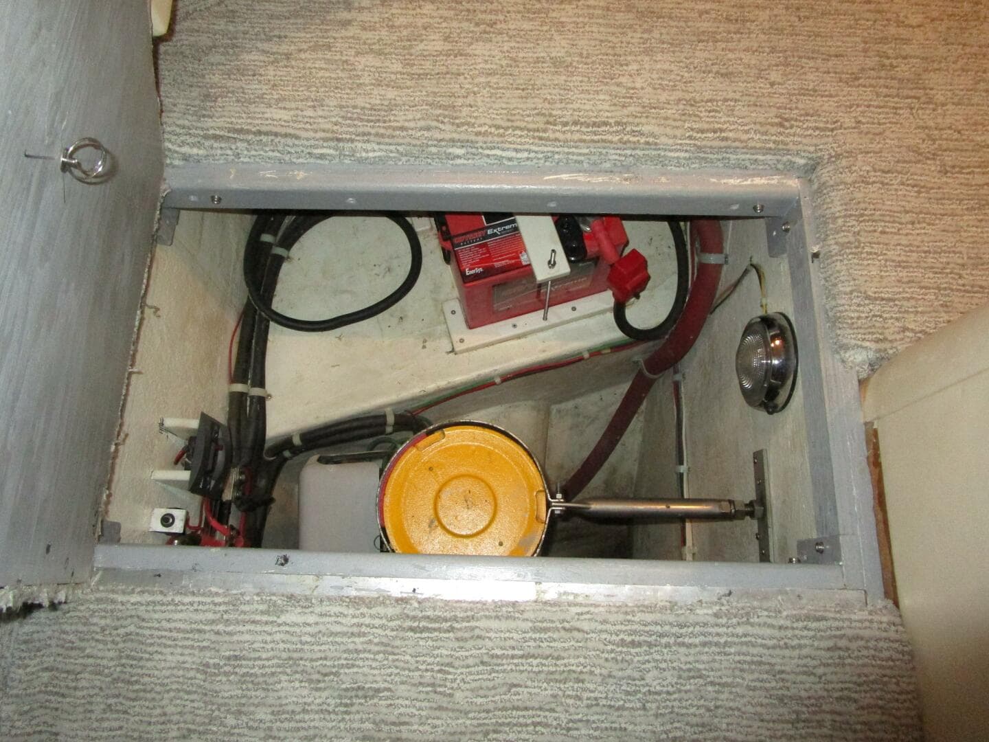 2005 Neptunus Enclosed Skylounge — photo 40