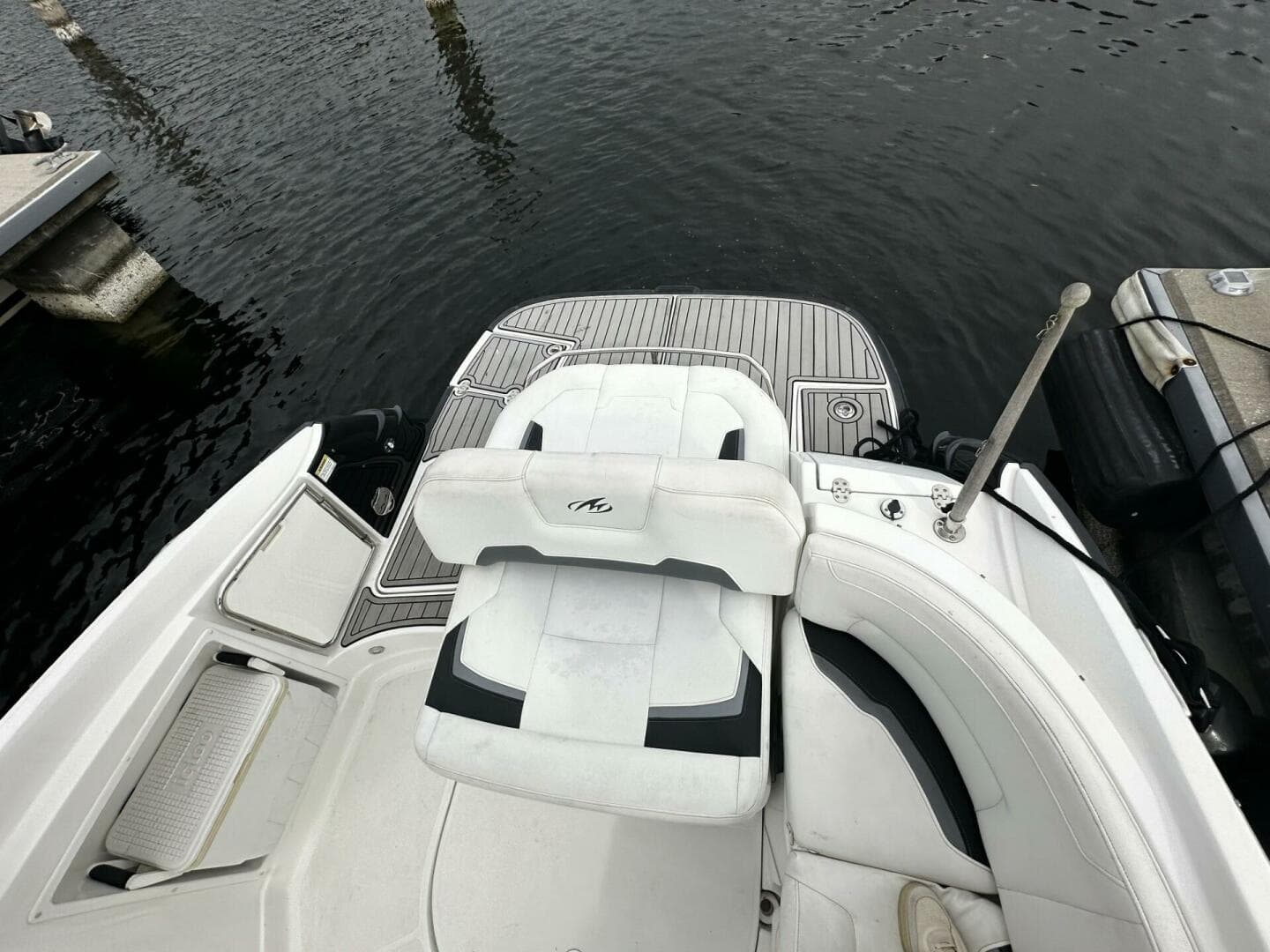 2015 Monterey 264 FS — photo 18