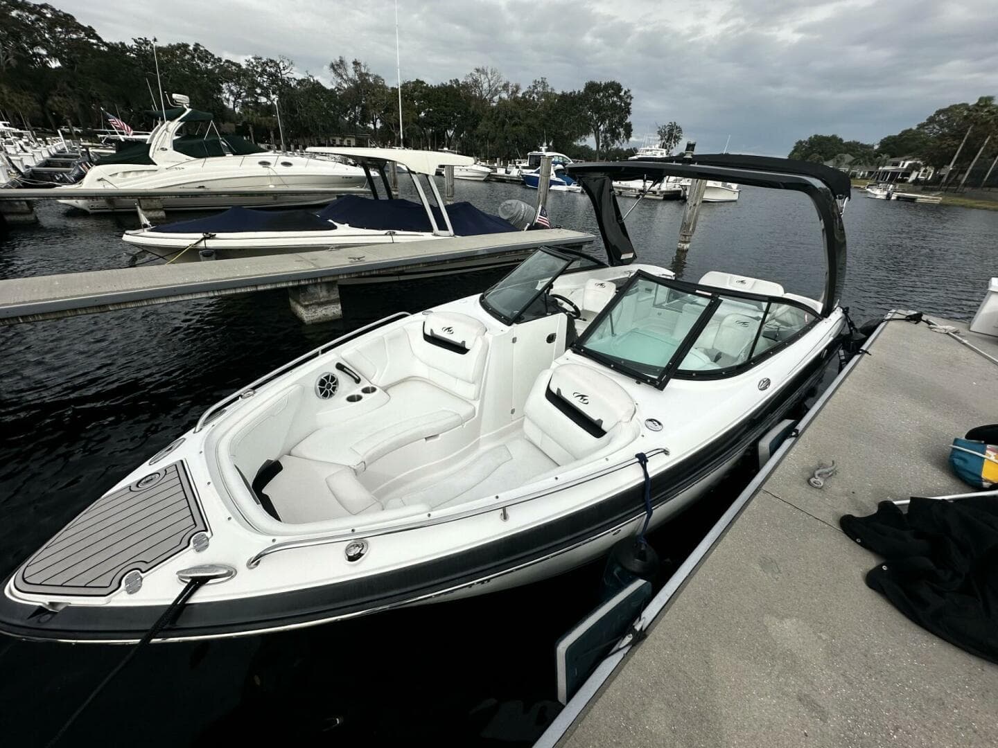 2015 Monterey 264 FS — photo 4