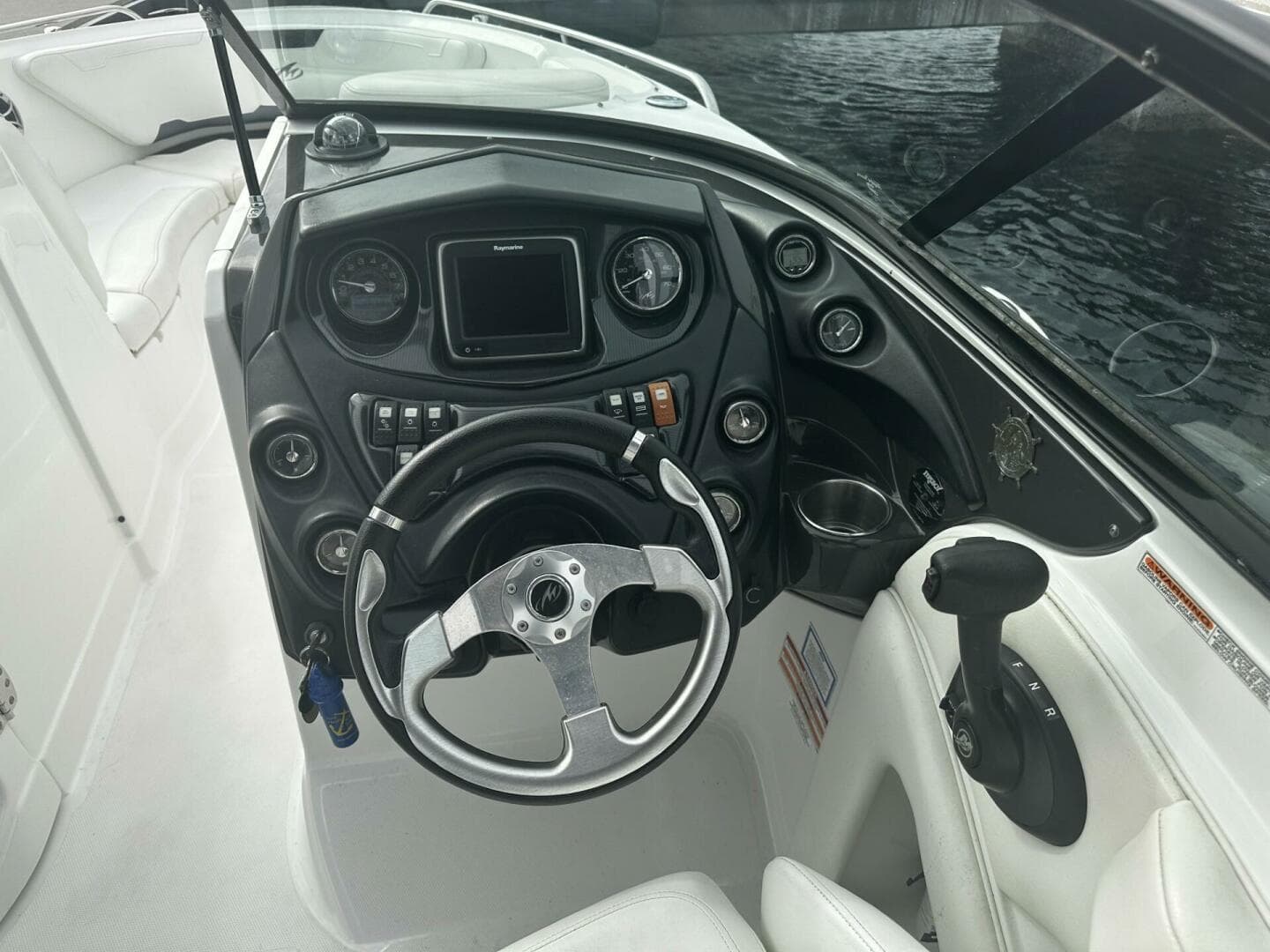 2015 Monterey 264 FS — photo 11