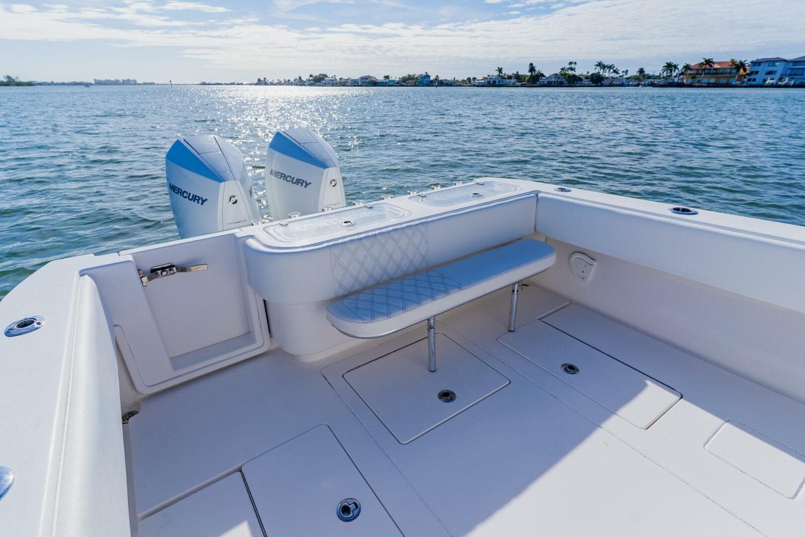 2015 Contender ST — photo 34