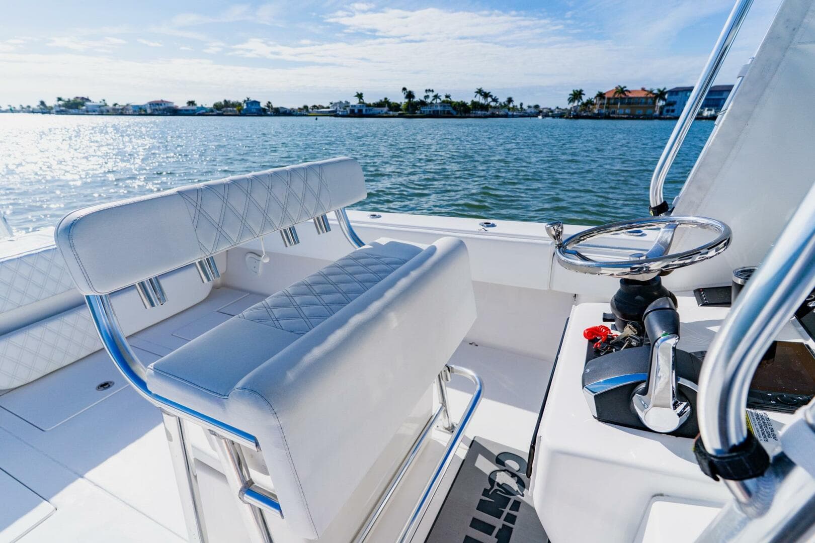 2015 Contender ST — photo 22