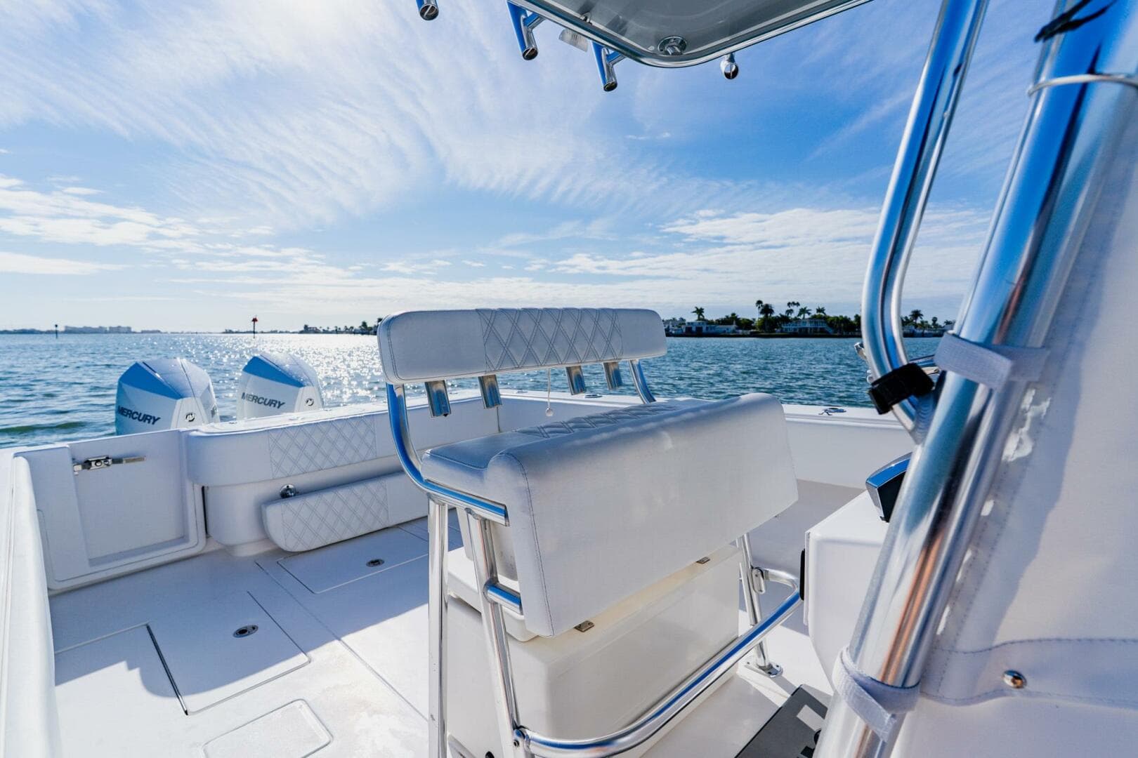 2015 Contender ST — photo 21