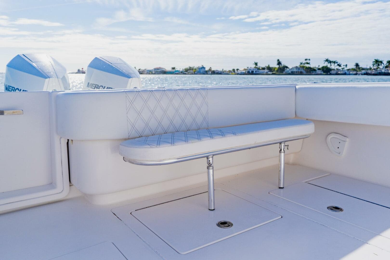 2015 Contender ST — photo 33