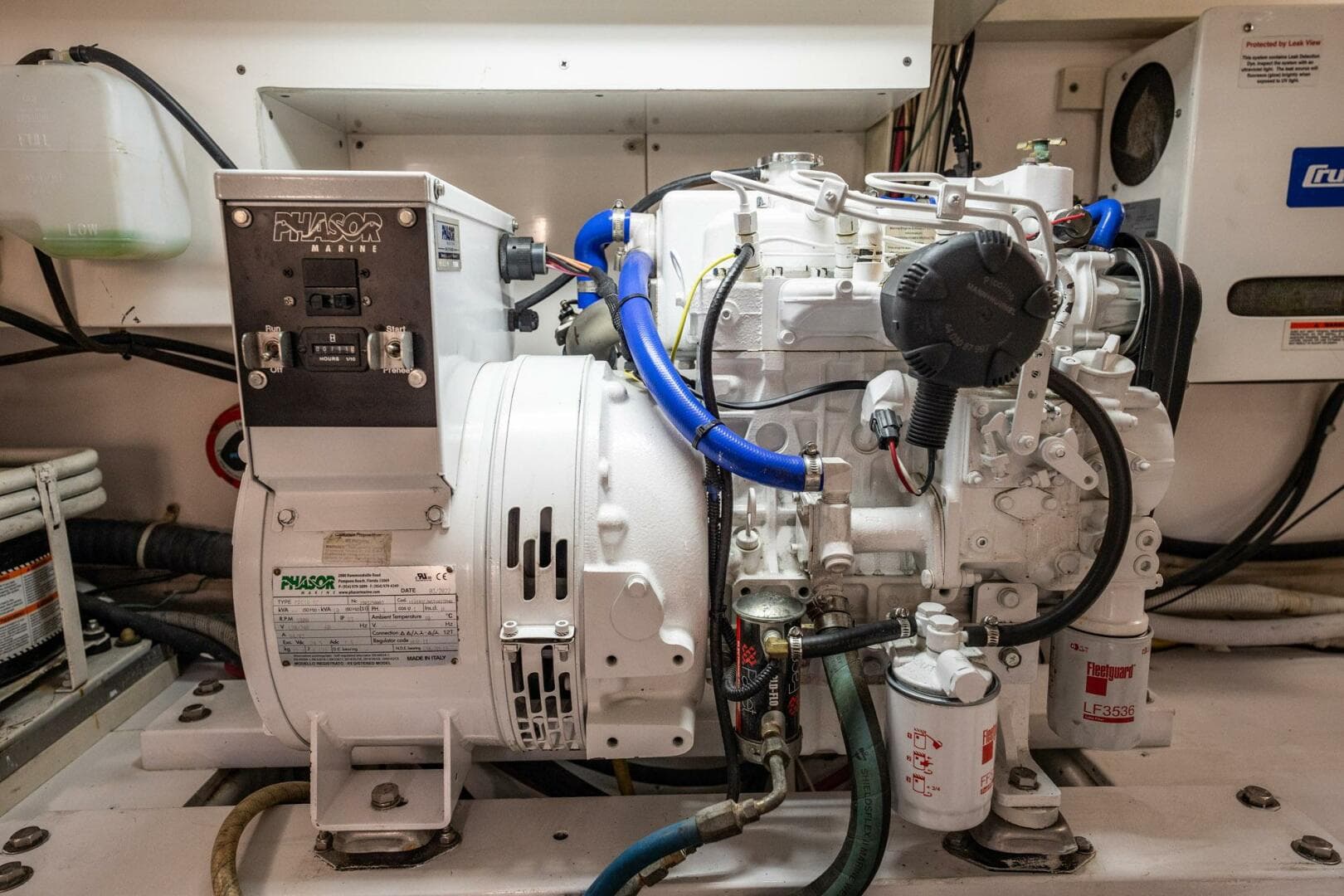 2001 Post 42 Convertible — photo 69