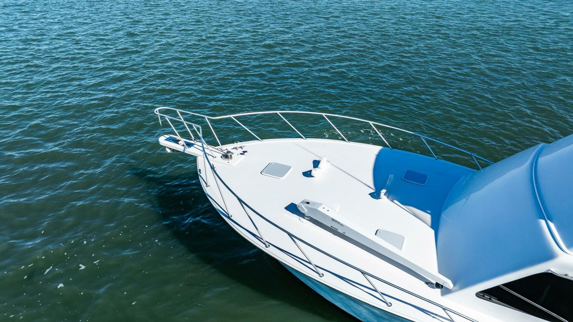 2001 Post 42 Convertible — photo 39