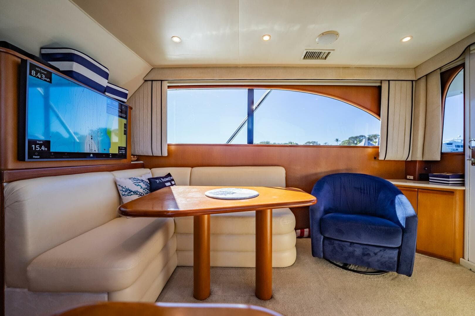 2001 Post 42 Convertible — photo 15