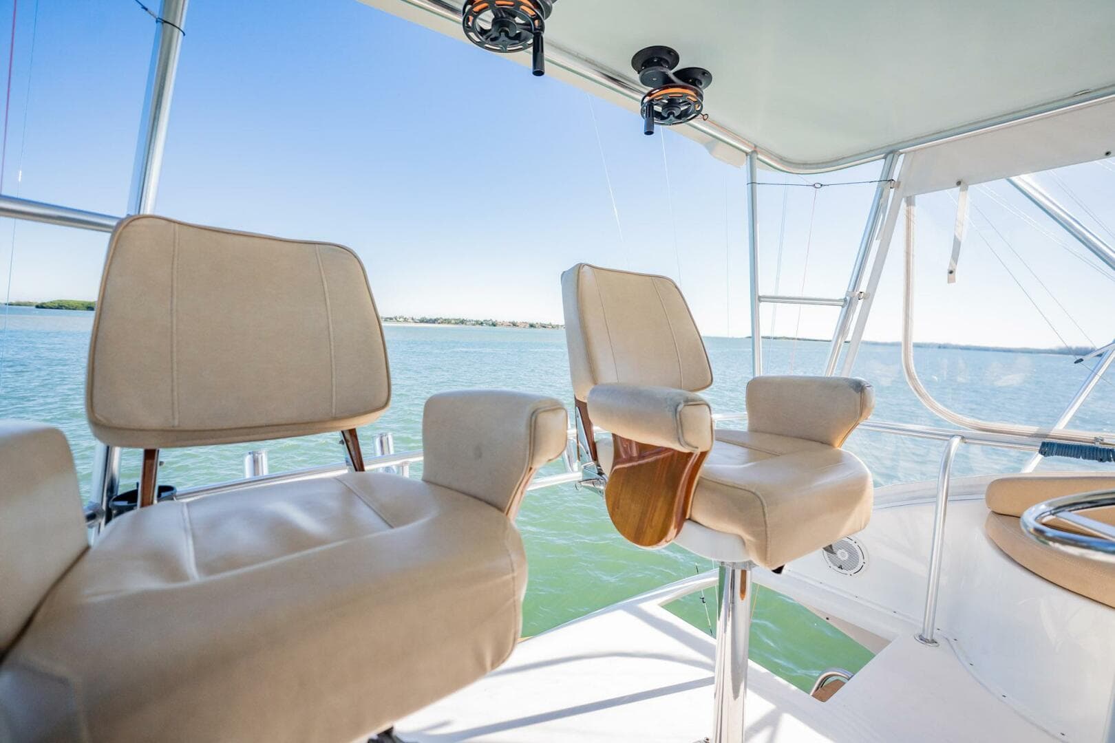 2001 Post 42 Convertible — photo 53