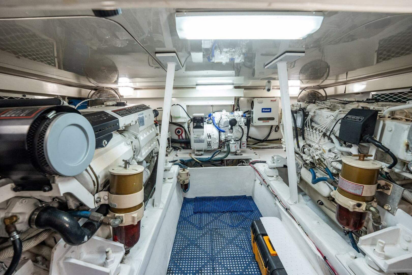 2001 Post 42 Convertible — photo 68