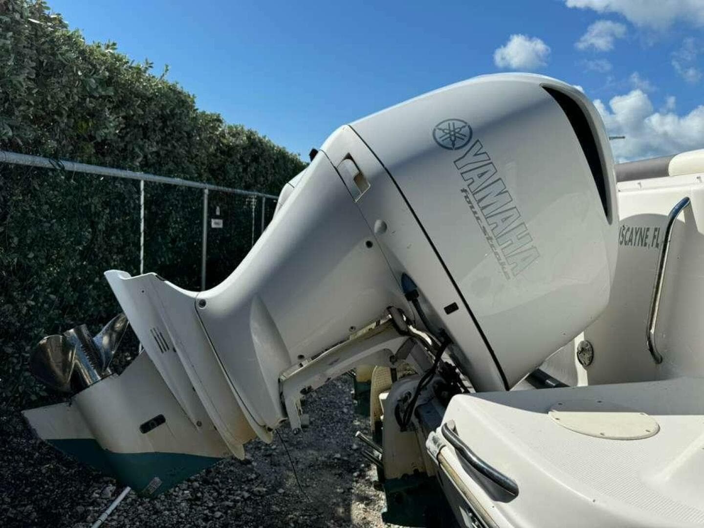 2017 Robalo R302 — photo 8