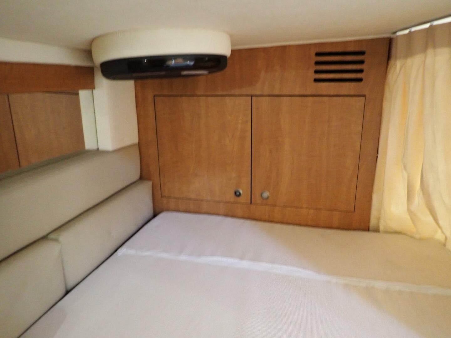 2006 Sea Ray 340 Sundancer — photo 29