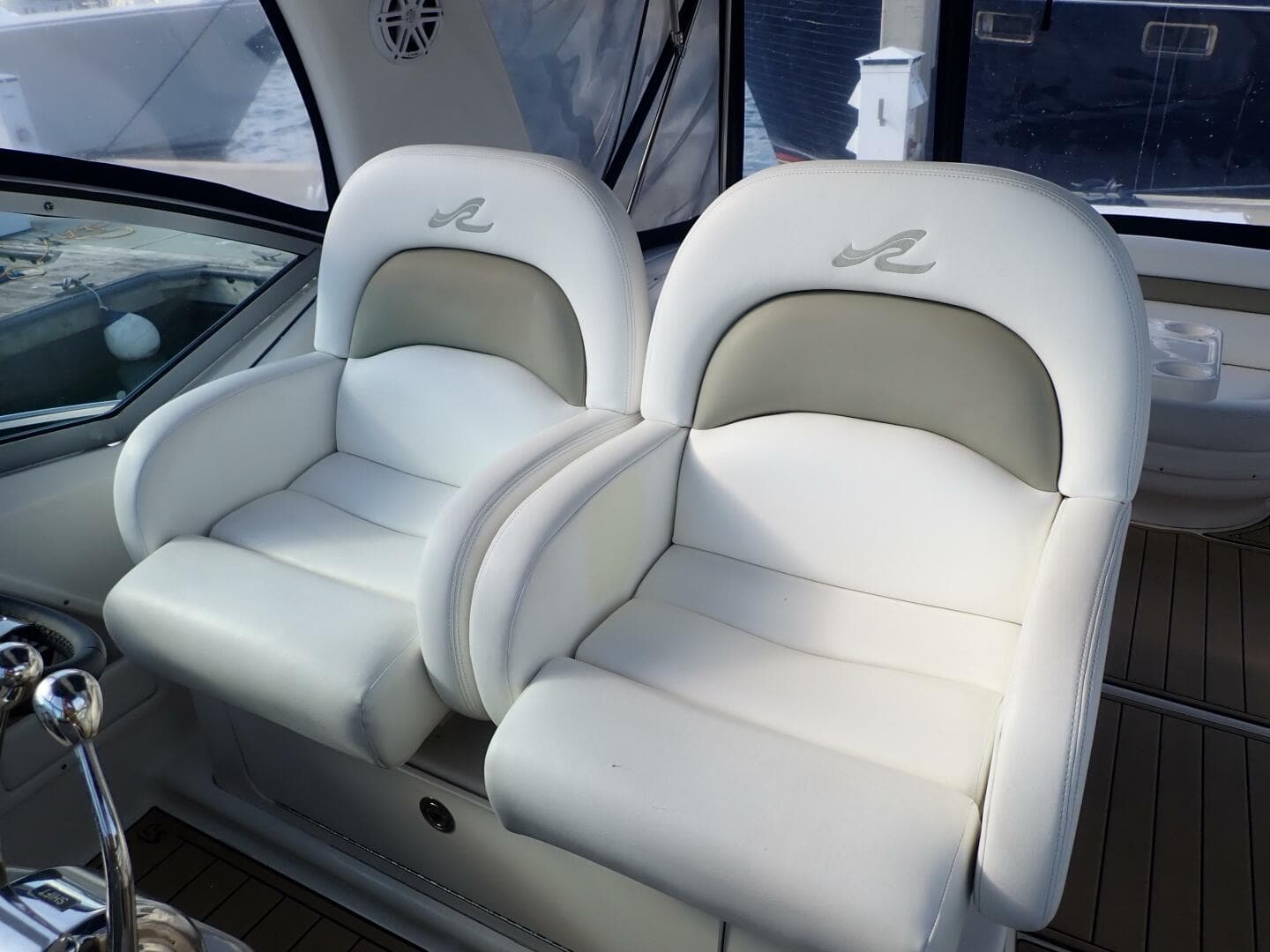 2006 Sea Ray 340 Sundancer — photo 7