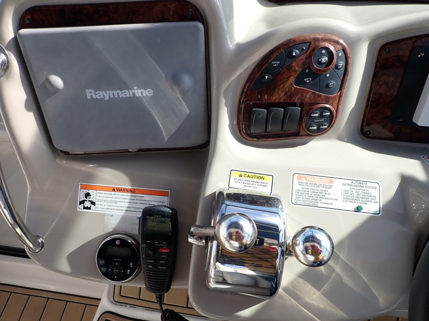 2006 Sea Ray 340 Sundancer — photo 15