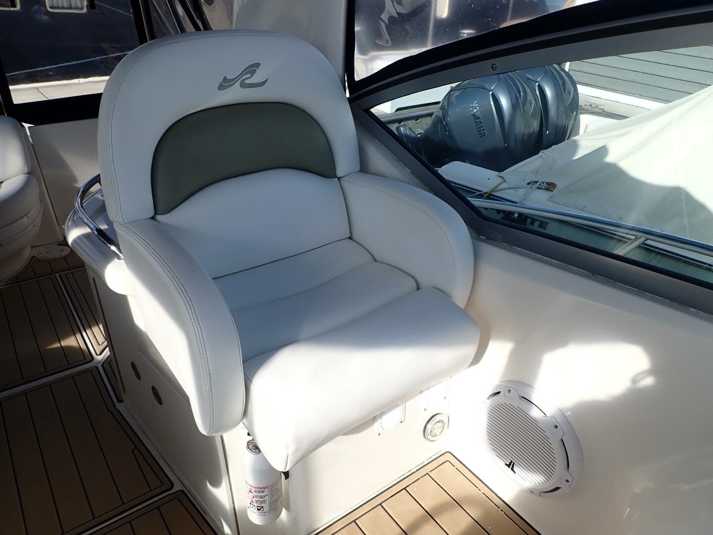 2006 Sea Ray 340 Sundancer — photo 10