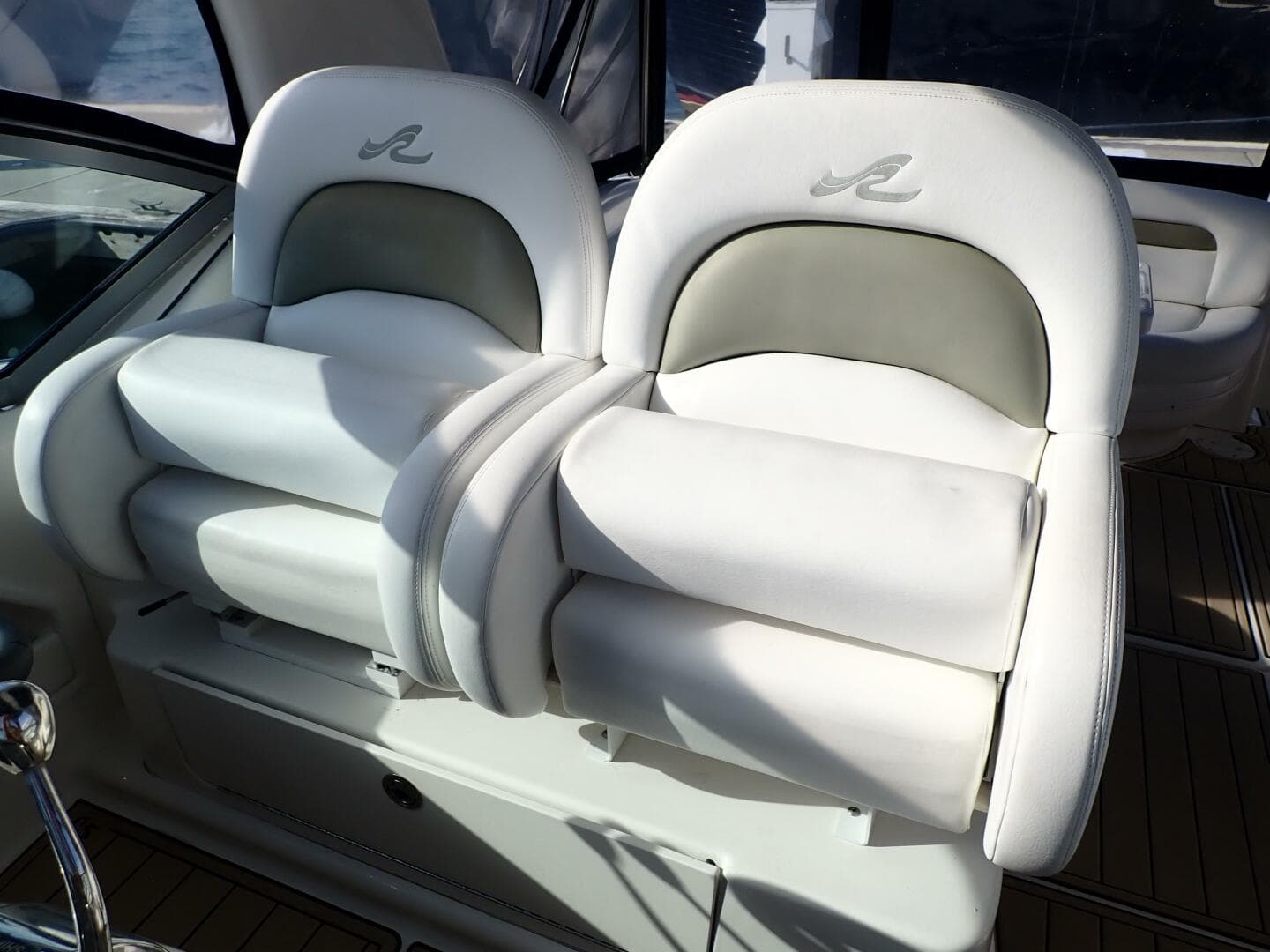 2006 Sea Ray 340 Sundancer — photo 8