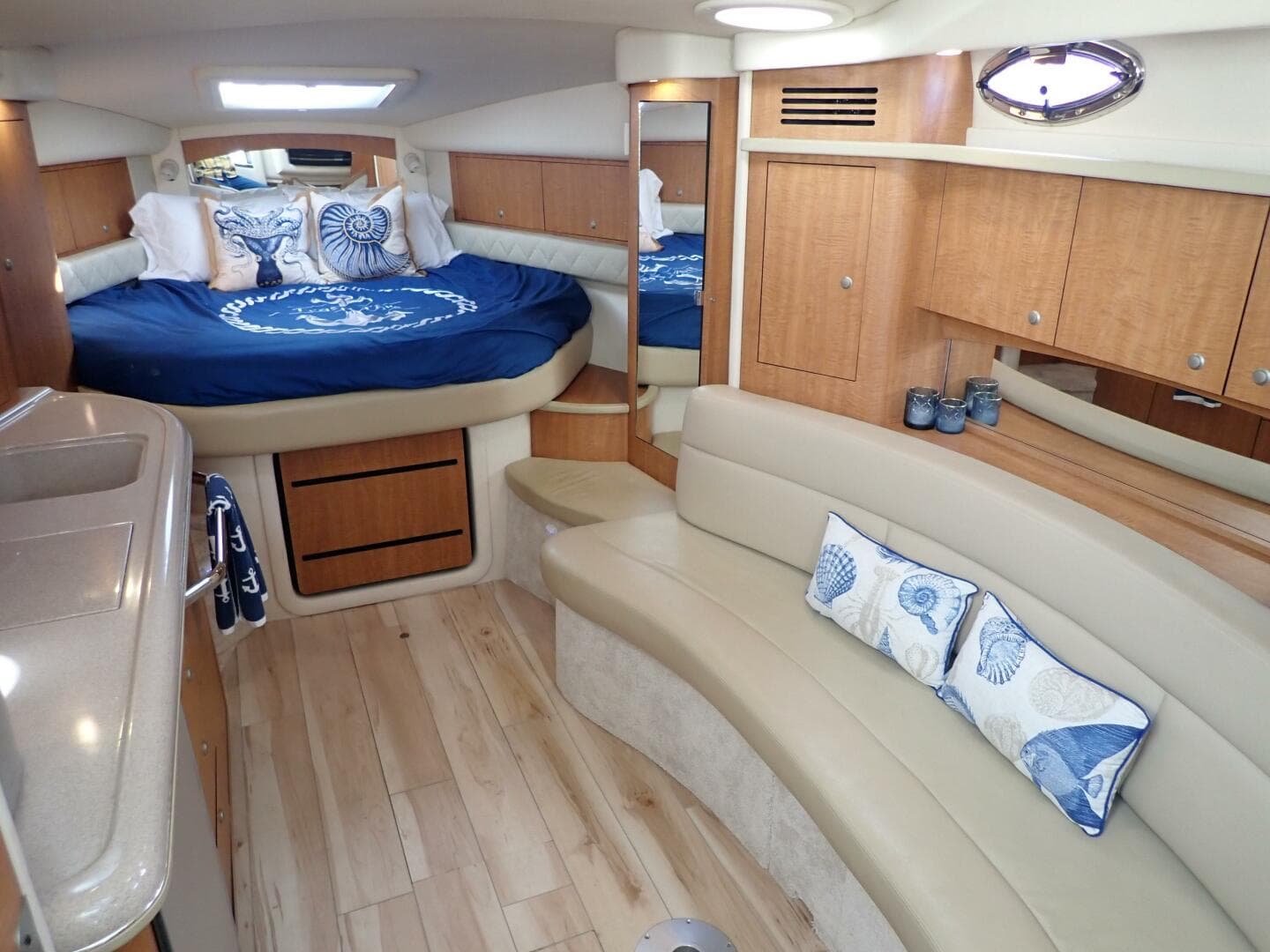2006 Sea Ray 340 Sundancer — photo 18