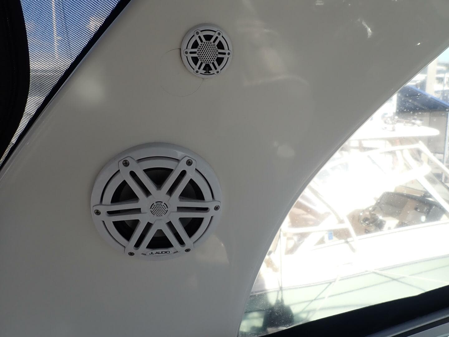 2006 Sea Ray 340 Sundancer — photo 17