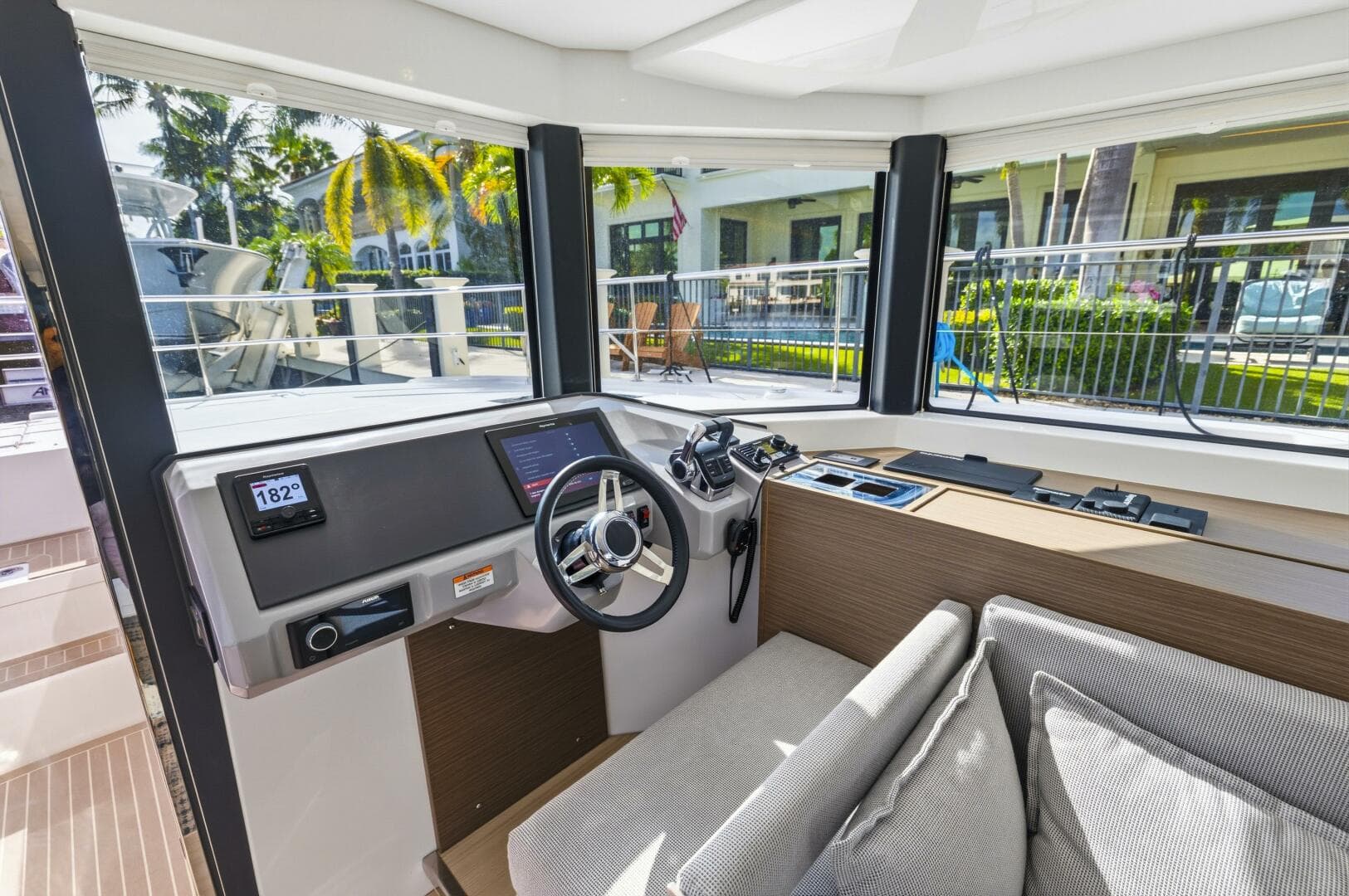 2023 Leopard 46 Pc — photo 43