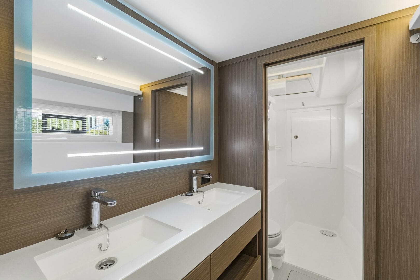 2023 Leopard 46 Pc — photo 52