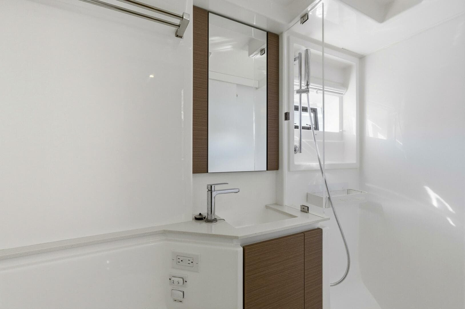 2023 Leopard 46 Pc — photo 64