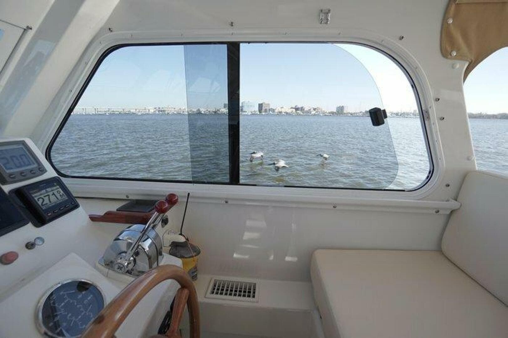 2003 Huckins — photo 22