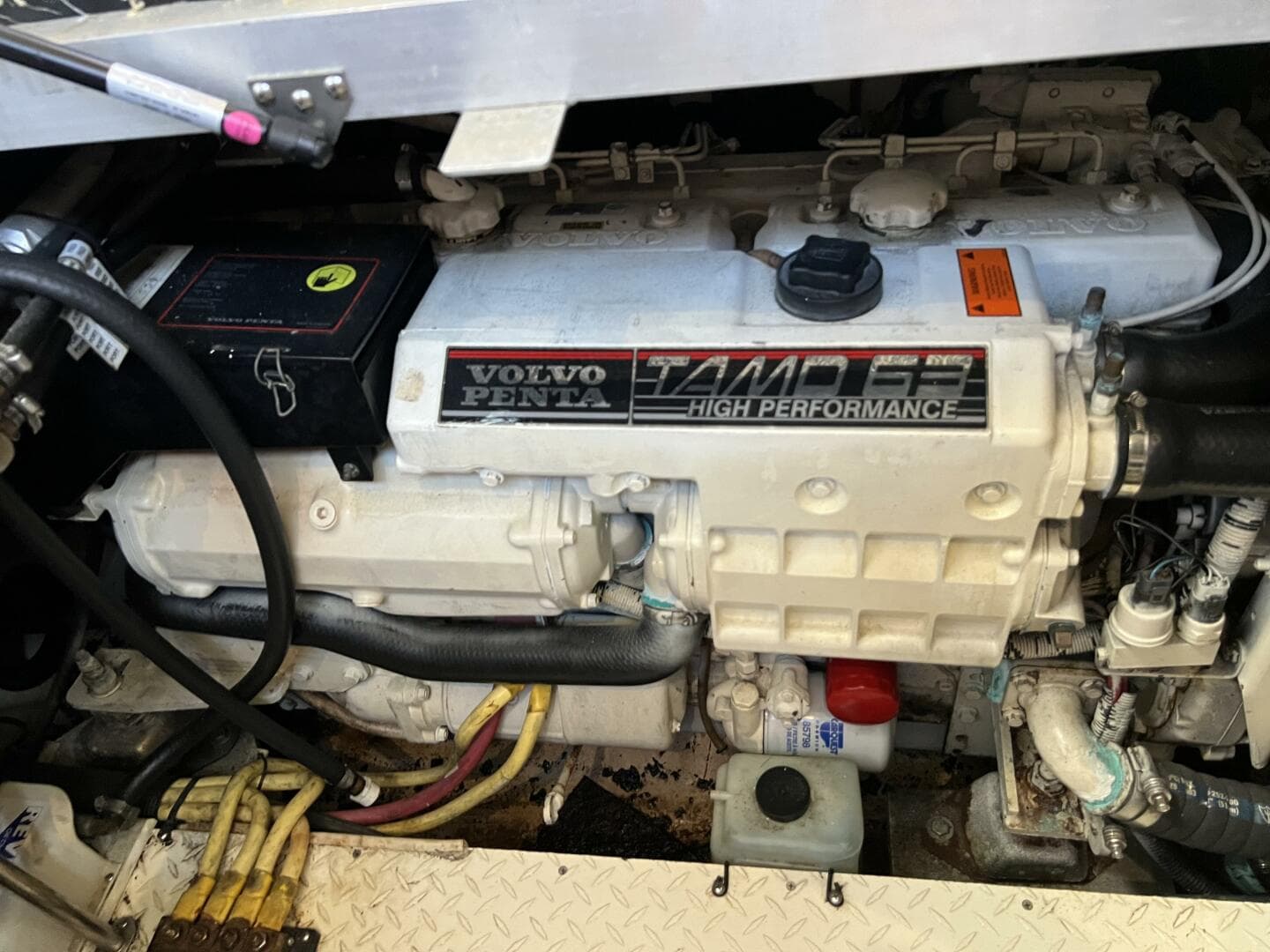 2004 Cruisers Yachts — photo 32