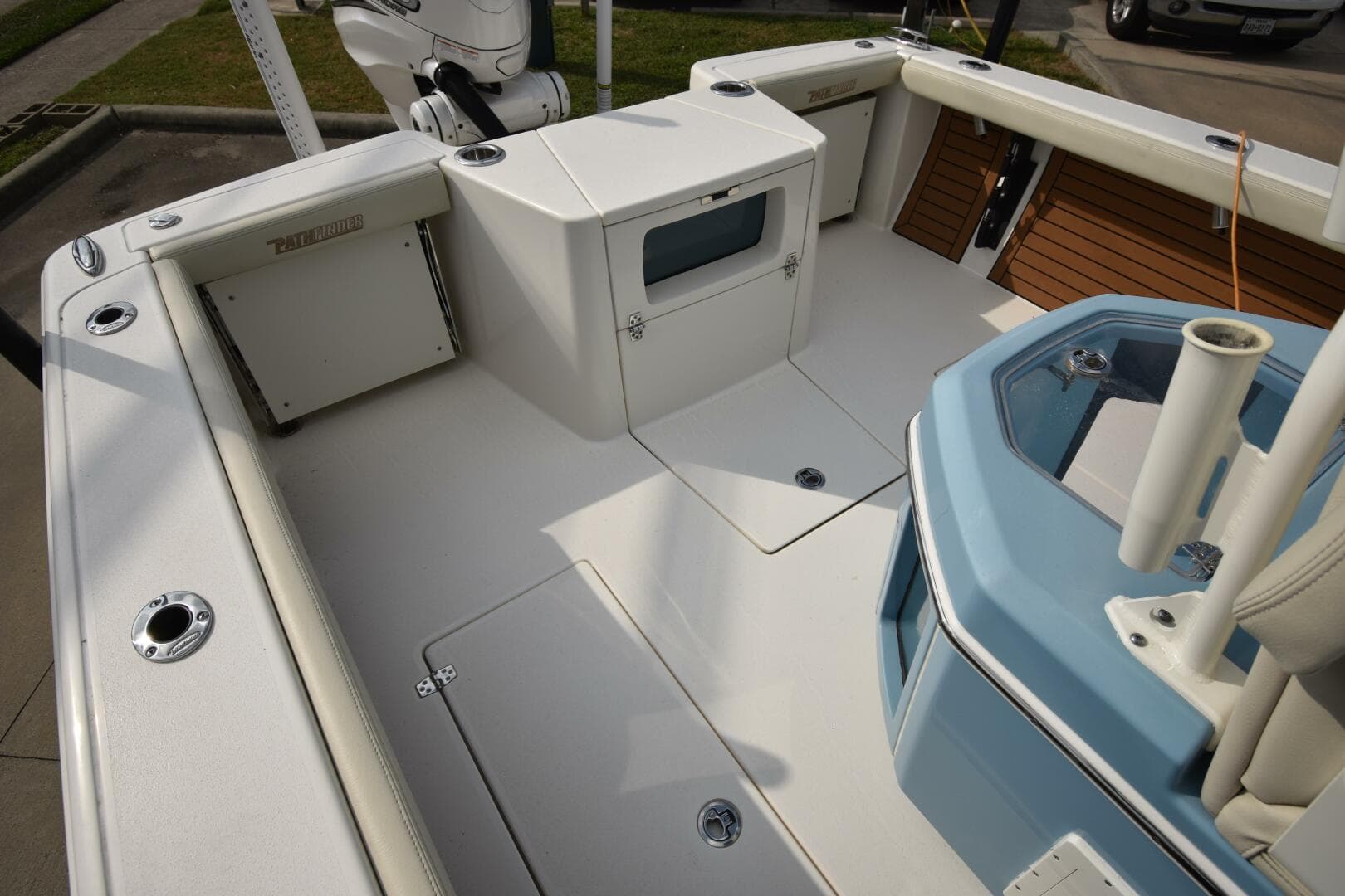 2023 Pathfinder 2700 Open — photo 16