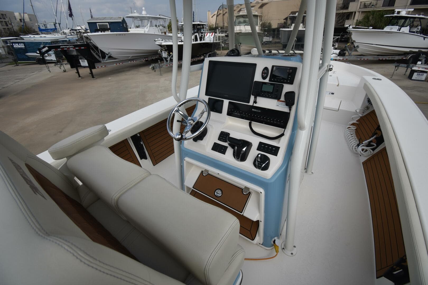 2023 Pathfinder 2700 Open — photo 19