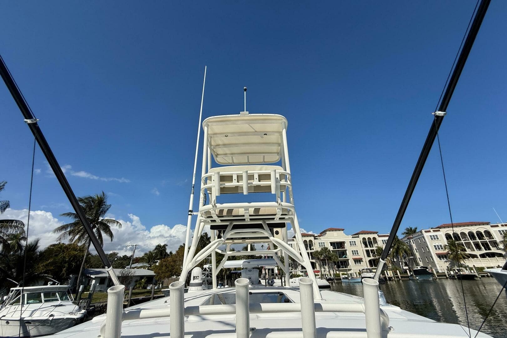 2023 Boston Whaler 360 Outrage — photo 29