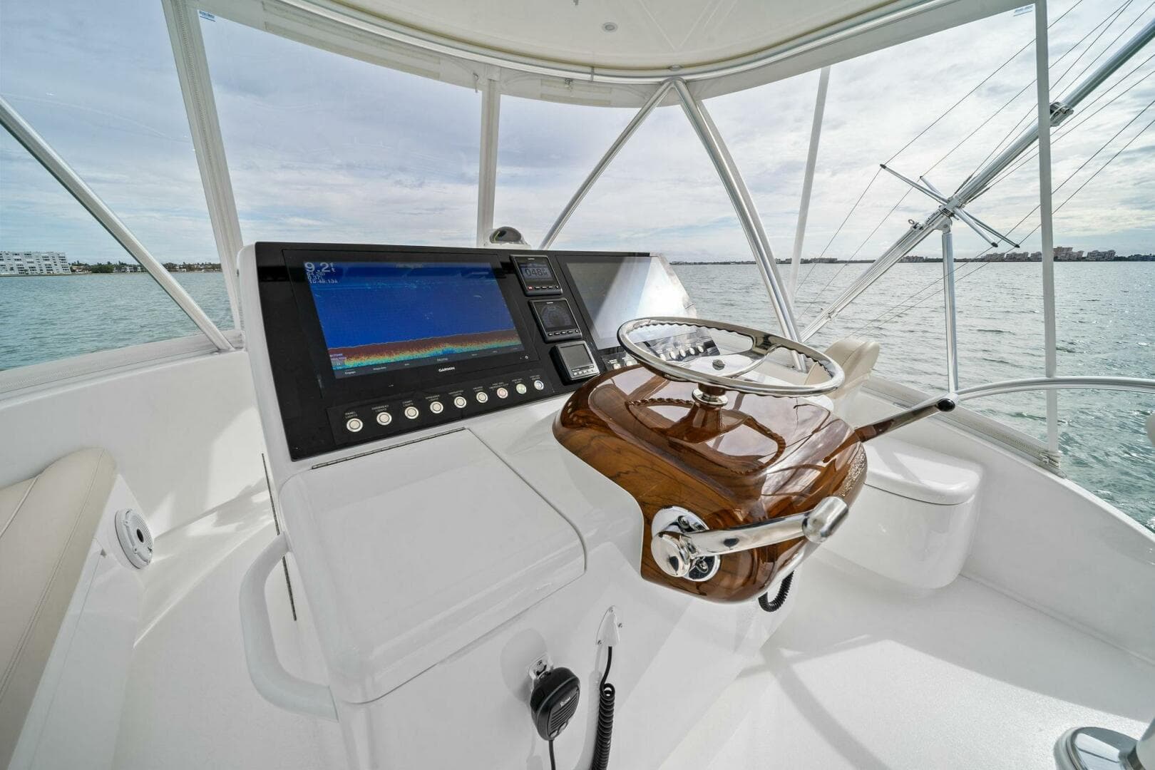 2021 Viking 46 Billfish — photo 26