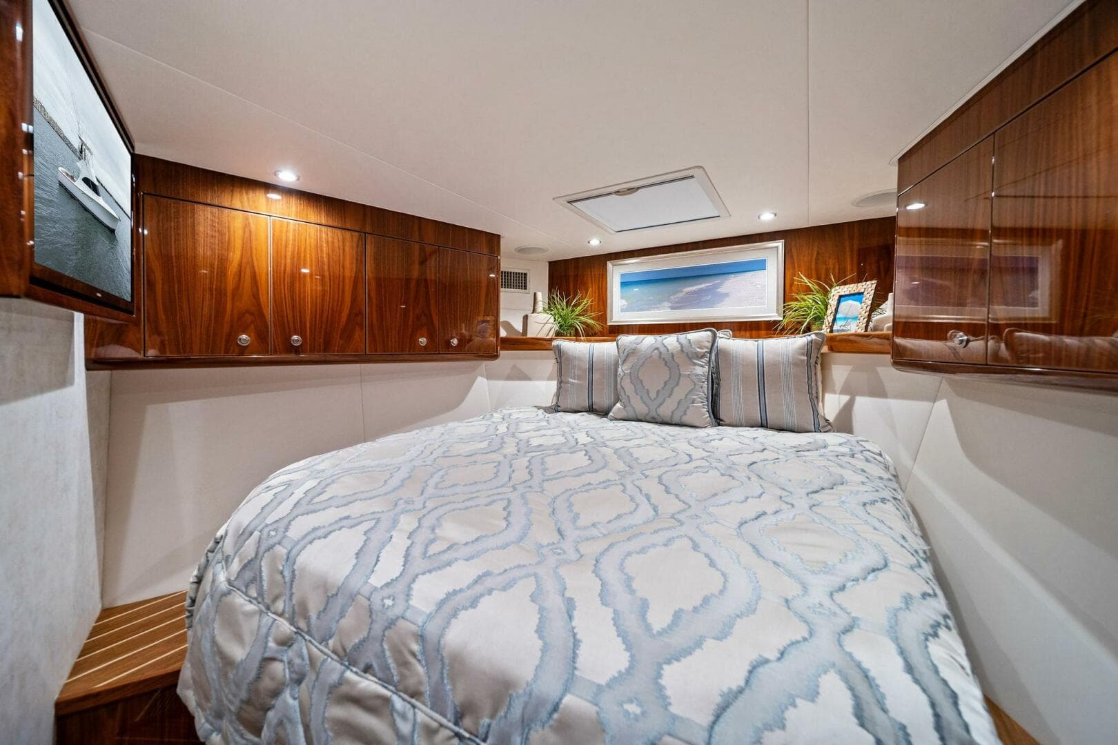 2021 Viking 46 Billfish — photo 51
