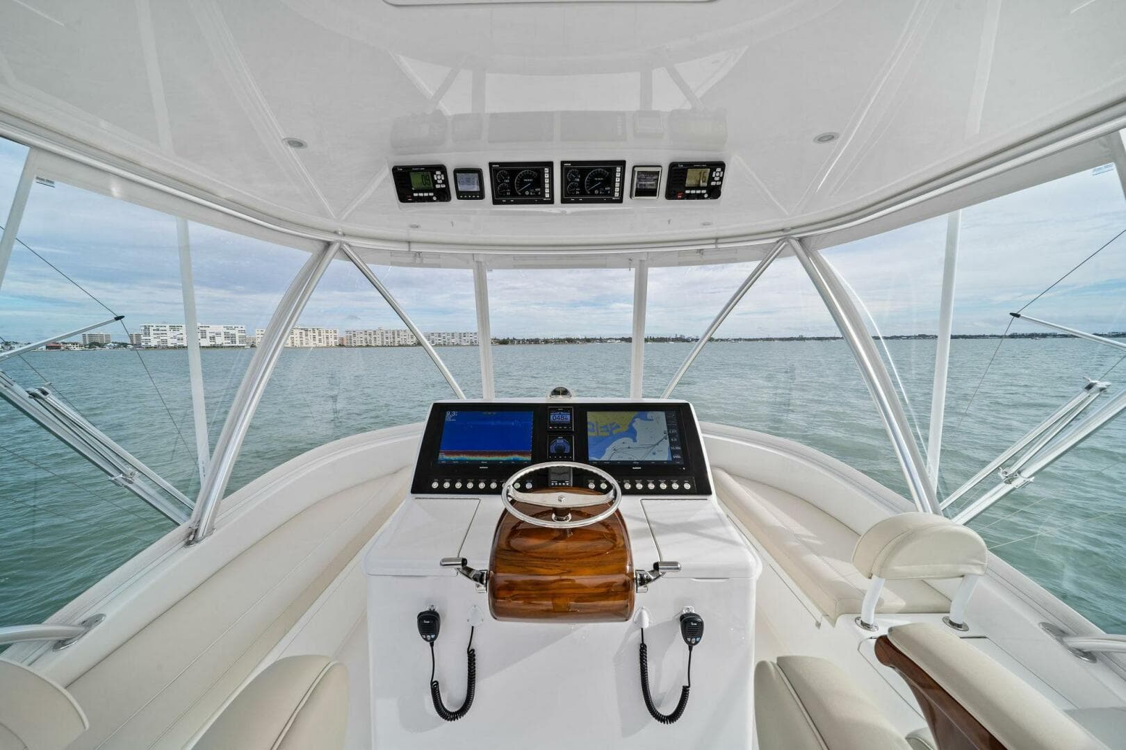 2021 Viking 46 Billfish — photo 24