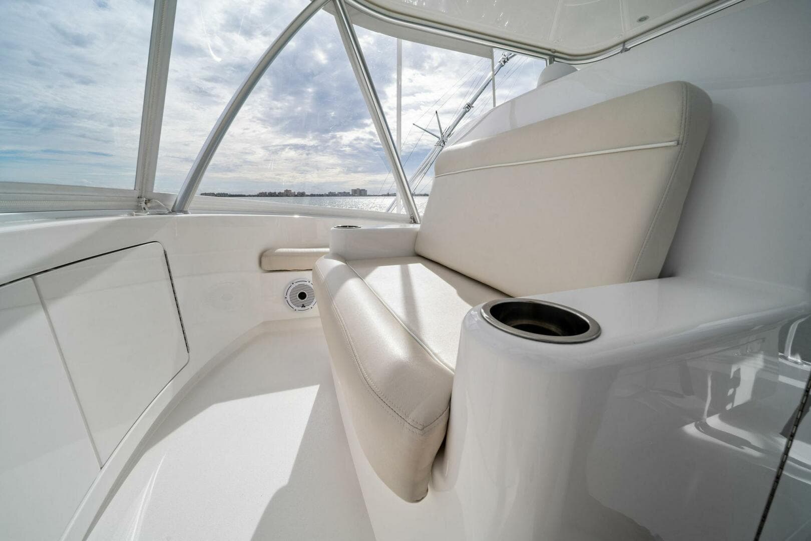 2021 Viking 46 Billfish — photo 38