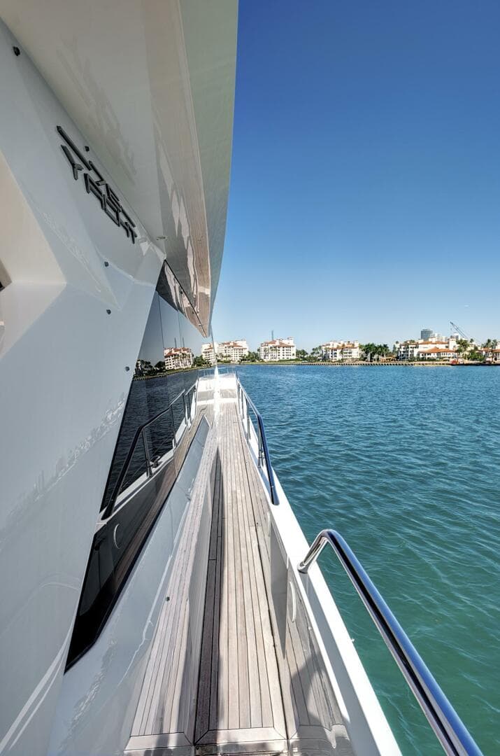 2024 Sunseeker 76 Yacht — photo 20