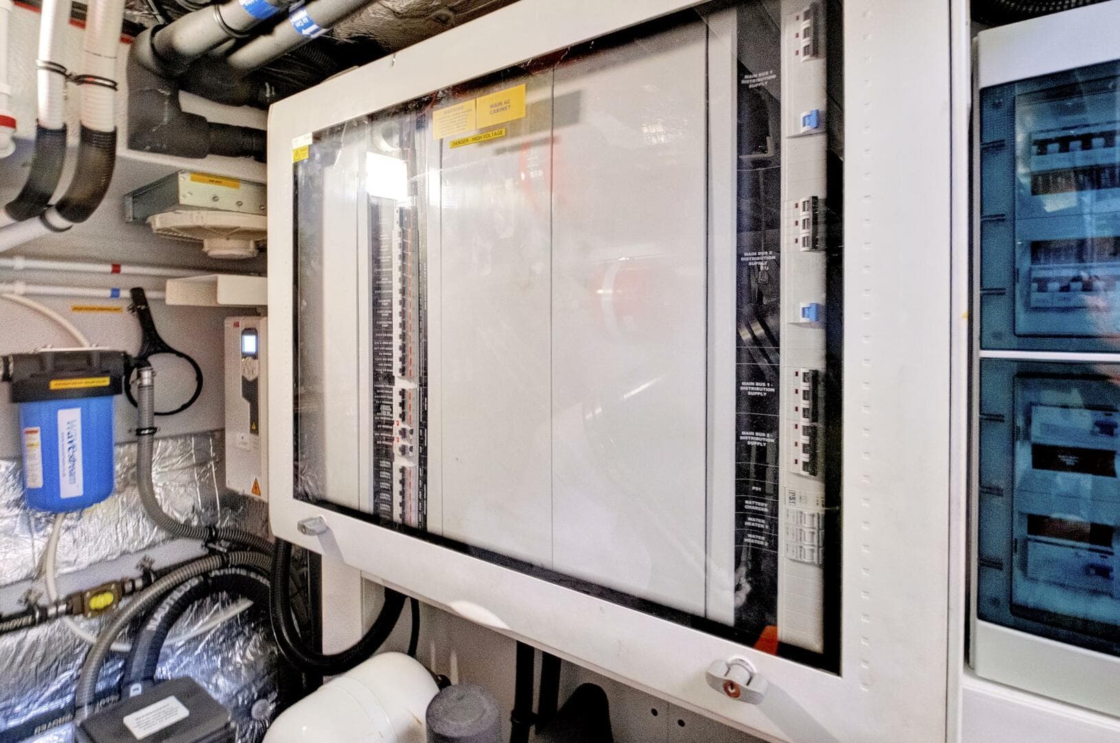 2024 Sunseeker 76 Yacht — photo 48