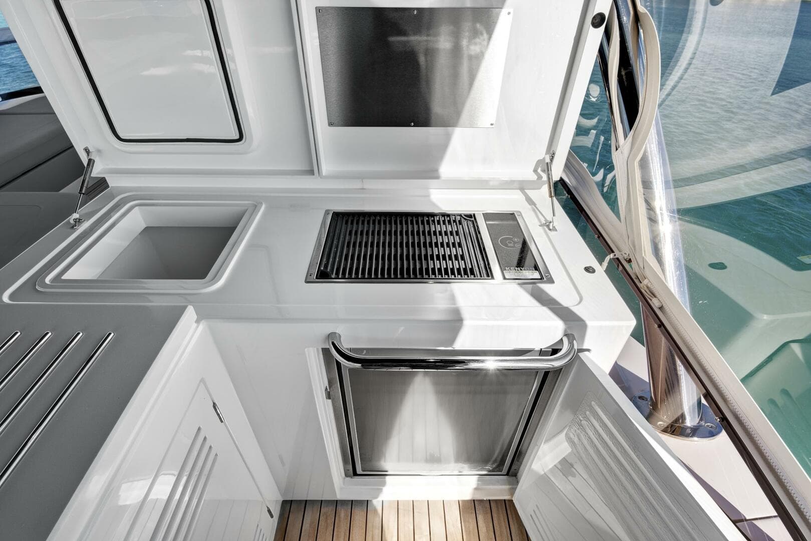 2024 Sunseeker 76 Yacht — photo 30