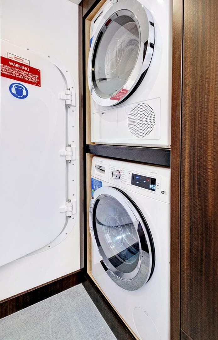 2024 Sunseeker 76 Yacht — photo 39