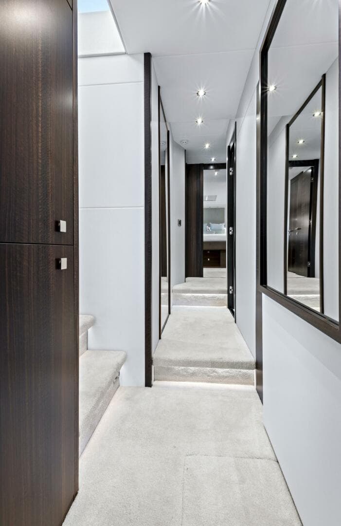 2024 Sunseeker 76 Yacht — photo 72