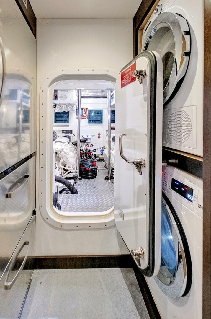 2024 Sunseeker 76 Yacht — photo 49