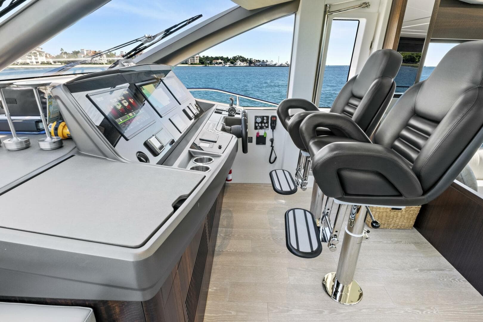 2024 Sunseeker 76 Yacht — photo 90