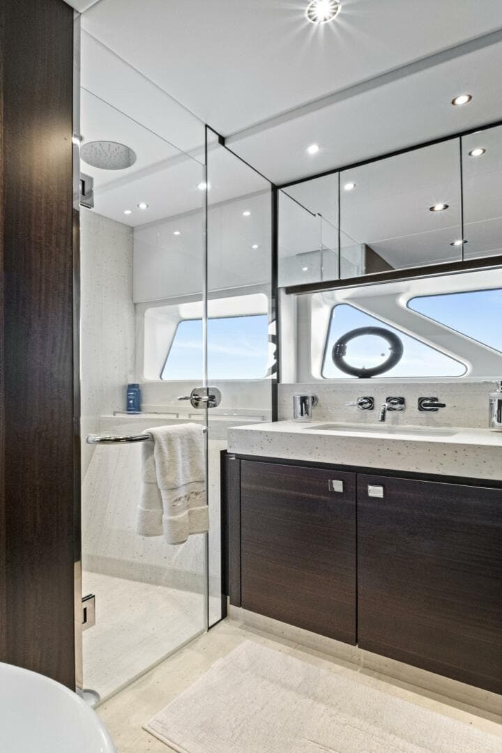 2024 Sunseeker 76 Yacht — photo 95