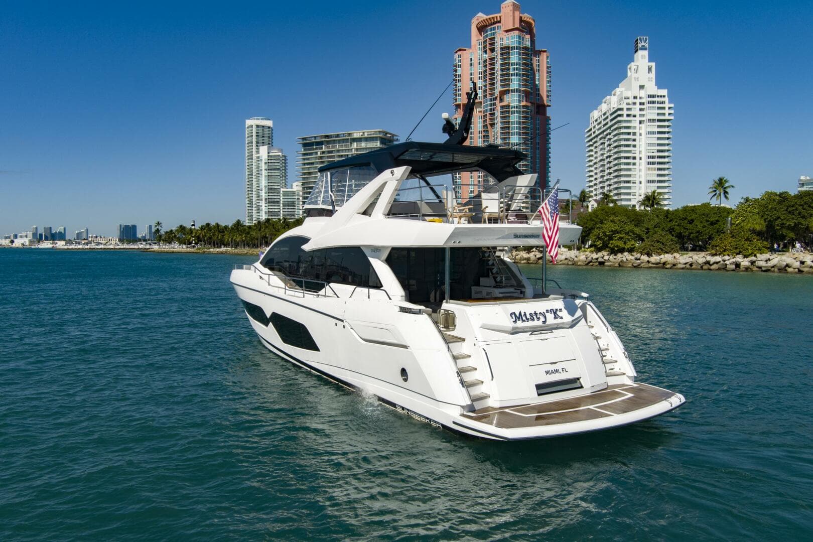 2024 Sunseeker 76 Yacht — photo 4